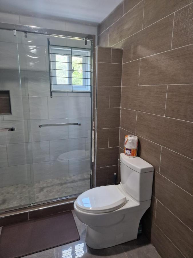Amharic Hotel Kingston Luaran gambar