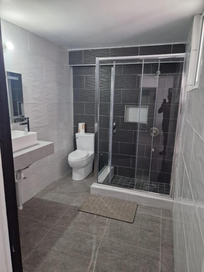 Amharic Hotel Kingston Luaran gambar